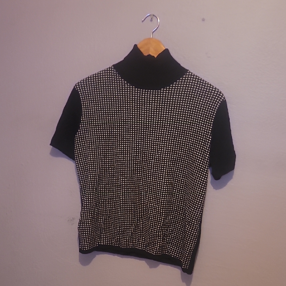 Geoffrey Beene Black and White Sweater